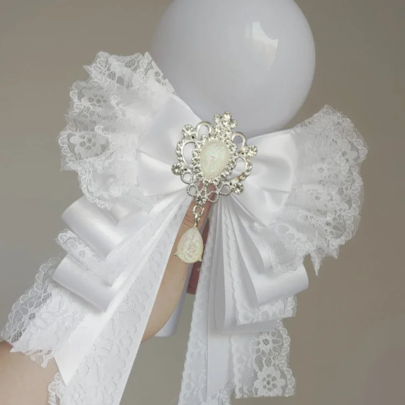 Originelles Design: Retro-Lolita-Schleife im Hofstil, Kleiderkragen, Blumenmode, Konzert, krabbende Schleife, handgefertigter High-End-Schmuck, Geschenk