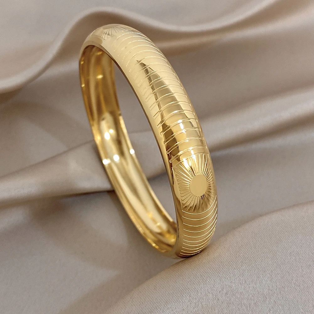 Greatera 64mm Golden Smooth-surface Bangle Stripe Sun Pattern Loach Back Round High Quality Stainless Steel Thick Cool Bracelet