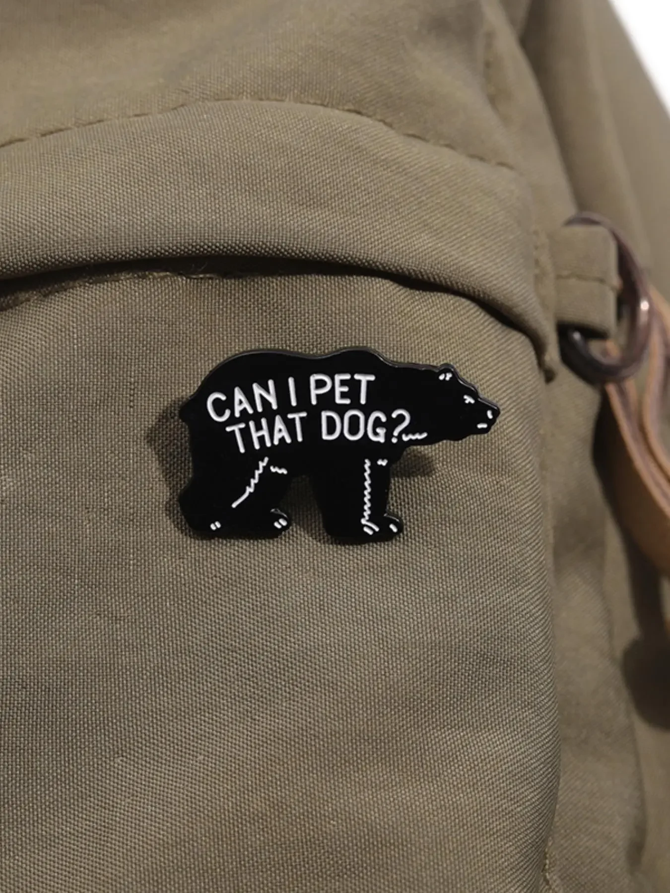 Creative Cartoon Bear Design Brooch Clip, Cute Letter Pattern Enamel Lapel Pin for Backpacks, Jeans, Scarves, Hats Decoration, Fashion Accessories for Men & Women, Durable Metal Pins, Alloy Brooch Pin view 5
