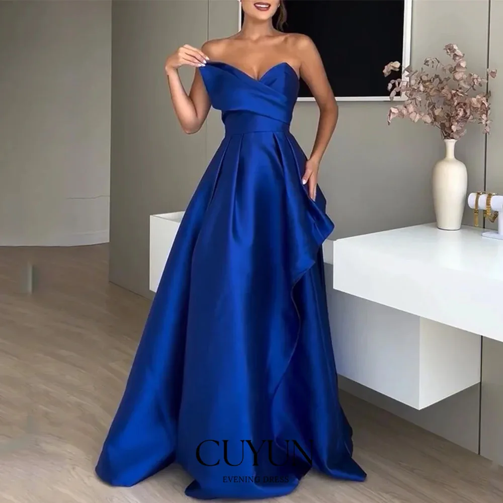 فساتين سهرة مخصصة من CUYUN فساتين سهرة على شكل حرف V ورقبة على شكل V من الساتان الأزرق الملكي للحفلات المسائية الرسمية للنساء