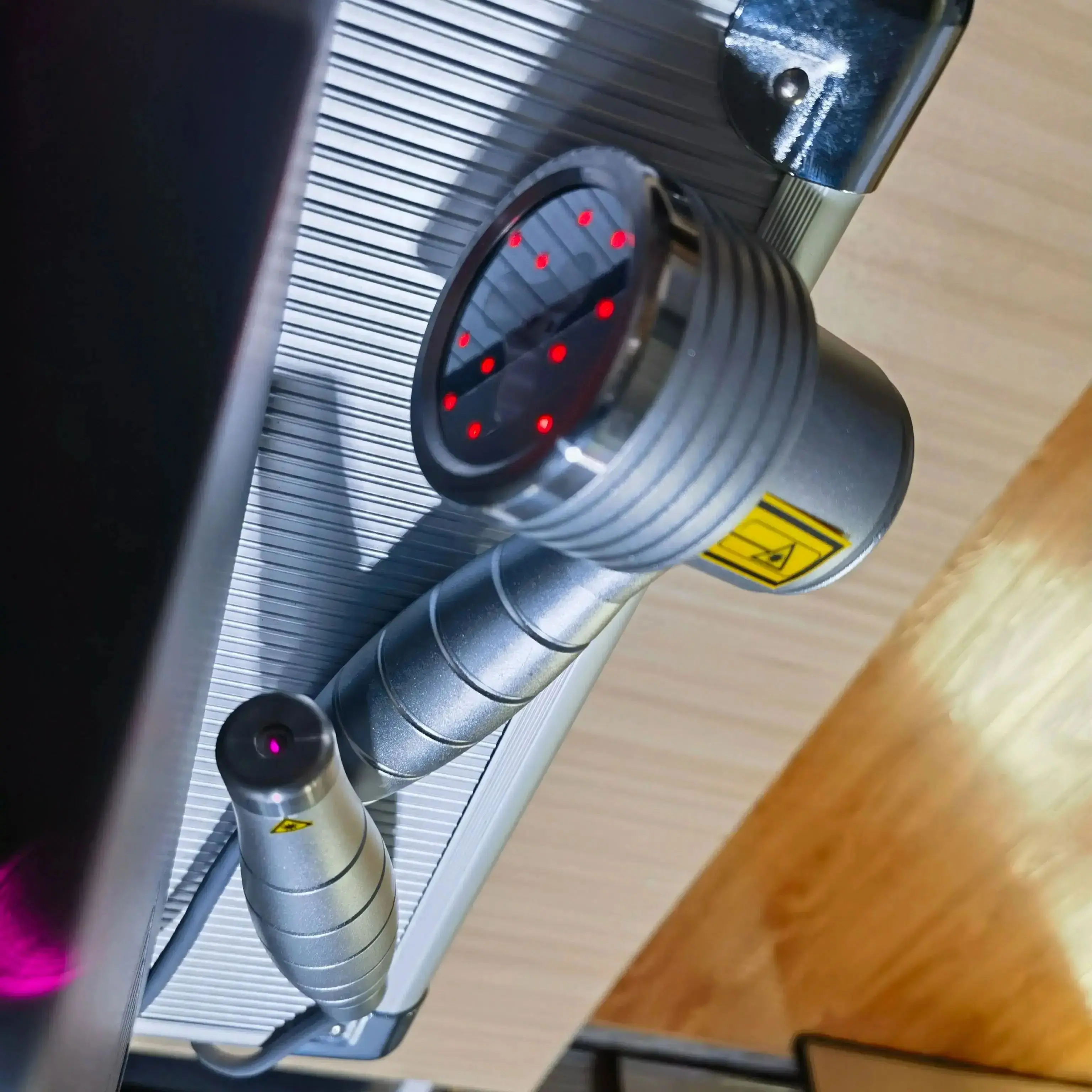 

Professional 1055mW Cold Laser Therapy Device, 650nm & 808nm Red Light Pain Relief for Herniated Disc, Sciatica, Arthritis