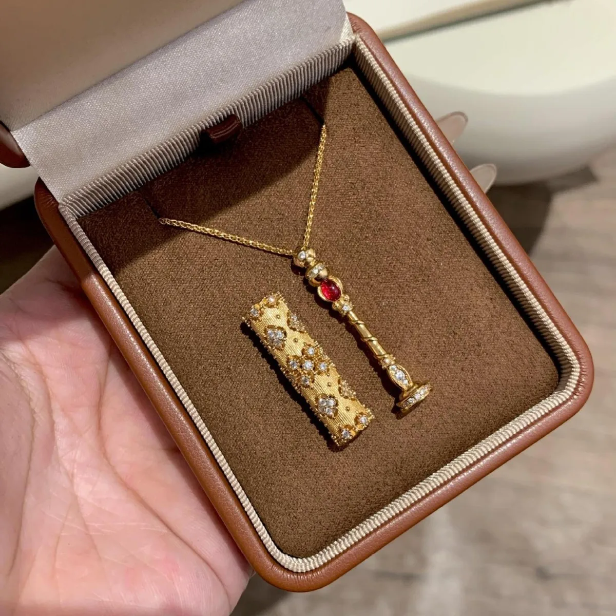 Dainty 24k Gold Plated Magic Wand Pendant Necklace Shiny Zircon Elegant White Red Luxury Jewelry For Women Daily Wear Party Gift