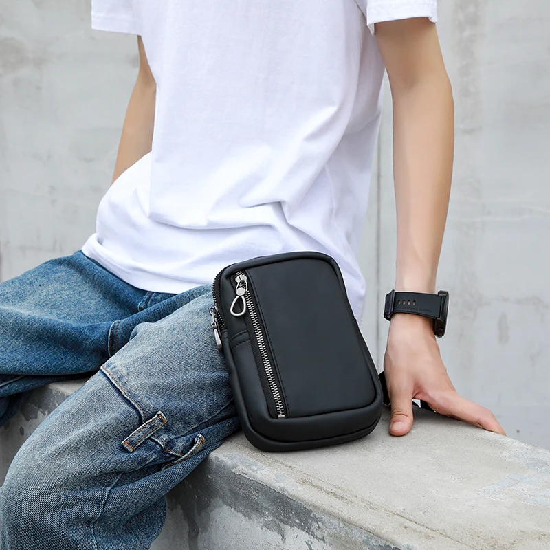 ใหม่หนังผู้ชายกระเป๋าสะพายไหล่เดี่ยวหัวชั้น Cowhide Multifunctional MINI All-Purpose Casual Cross-Body กระเป๋า