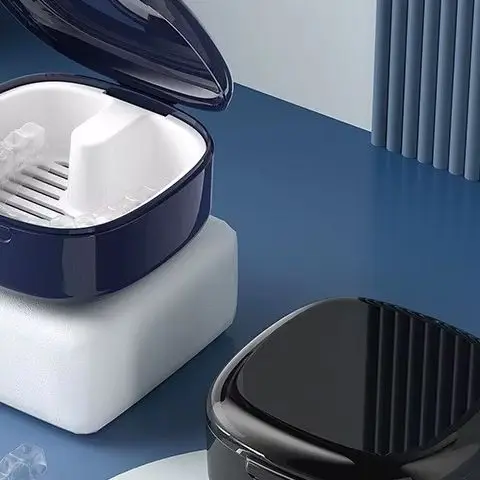 

1PCS Dental Braces And Retainers,Invisible Storage Portable Denture Storage Box Soaking Tooth,Small And Portable Box For Storing
