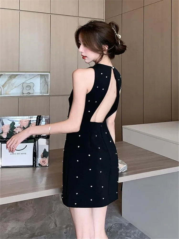 

New Sexy Backless Slim Little Black Party Dress Sleeveless Summer Fashion Tank Dress Beads Elegant Lady Hollow Out Mini Dress