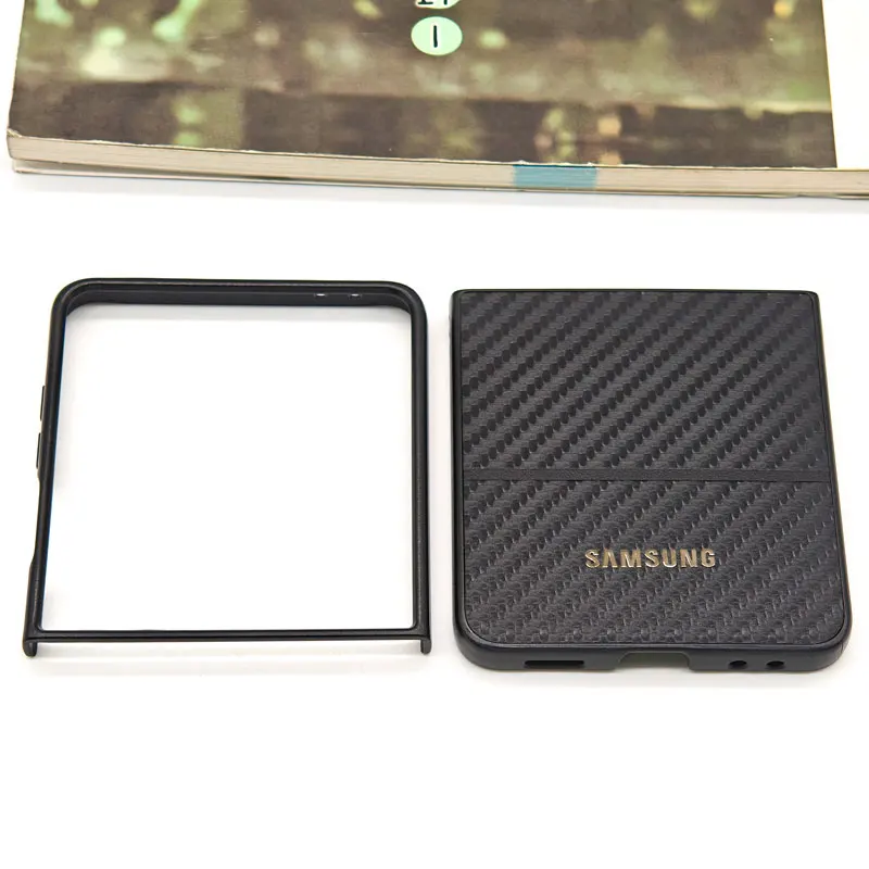 Per Samsung Galaxy Z Flip3 Flip4 Flip5 Flip6 Flip7 Flip 7 6 5 4 3 Custodia rigida antiurto in fibra di carbonio Cover posteriore protettiva