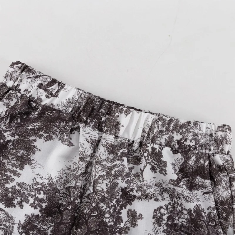 Sommer-Outfit für Damen, 2-teilig, Vintage-Print, Rüschen-Crop-Top, High-Waist-Shorts-Set, ärmelloser Zweiteiler, Urlaubs-Streetwear – Detail 9