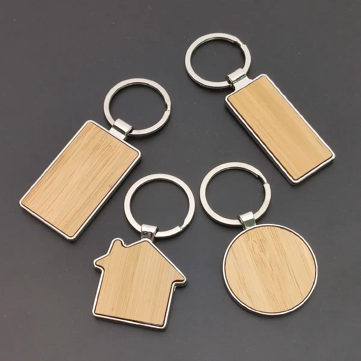 

Custom LOGO High-end Wood Keychain Car Key Chains Personalize Laser Engrave Wooden Keyring Ing Men and Women Gift Wholesale