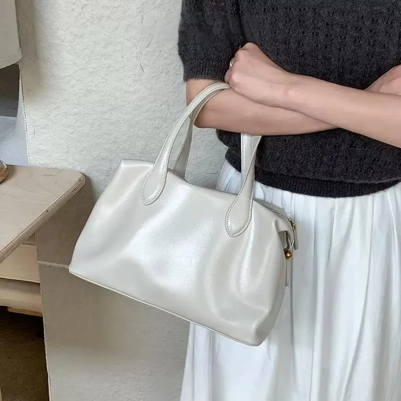 

Korea's Hottest Handbag For Women High-end Simple Shell Bag Soft And Stylish Fashionable Handbag Large Capacity Boston Tote Bag