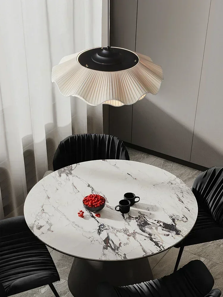 Modern Nordic Shell Shaped LED Pendant Light - Creative Minimalist Design for Bedroom & Hotel