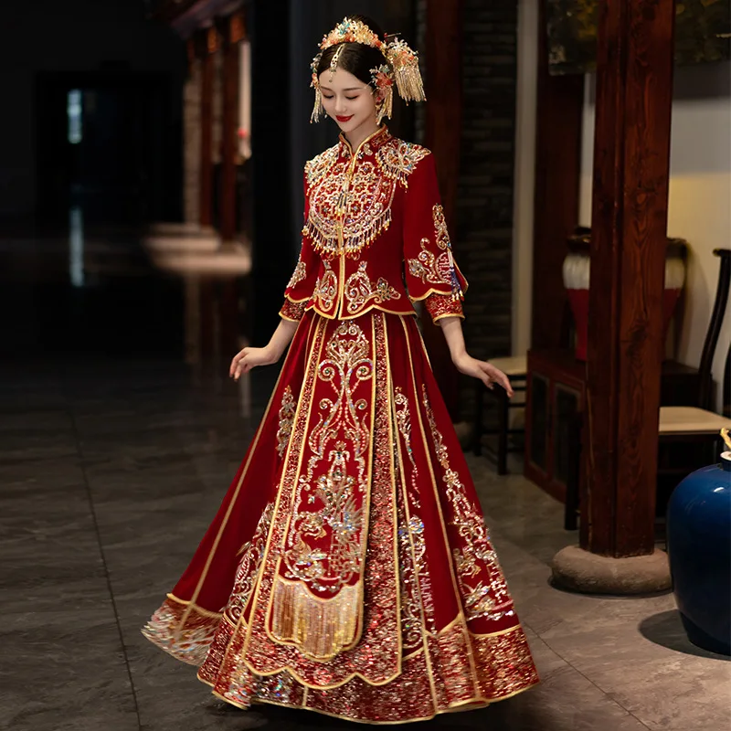 

Chinese Traditional Sequins Beading Wedding Dress Embroidery Tassels Cheongsam Stylish Elegant Bride Vintage Velour Qipao