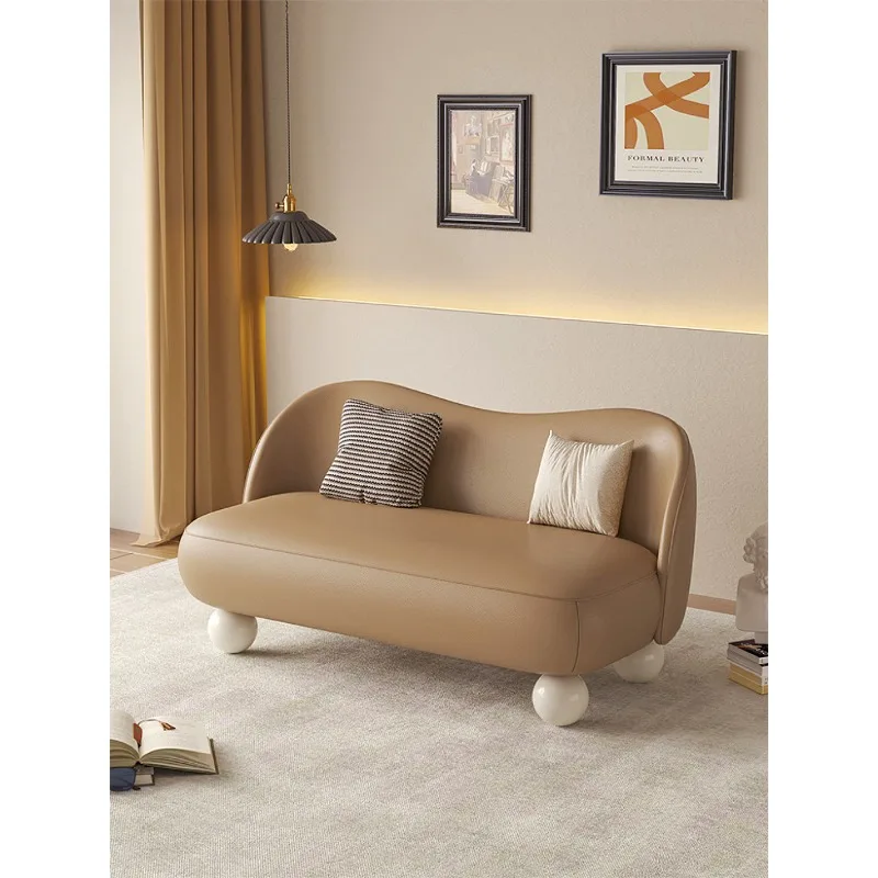 

Apartment small clothing store room double small sofa leather French retro small apartment exquisite sofa living room