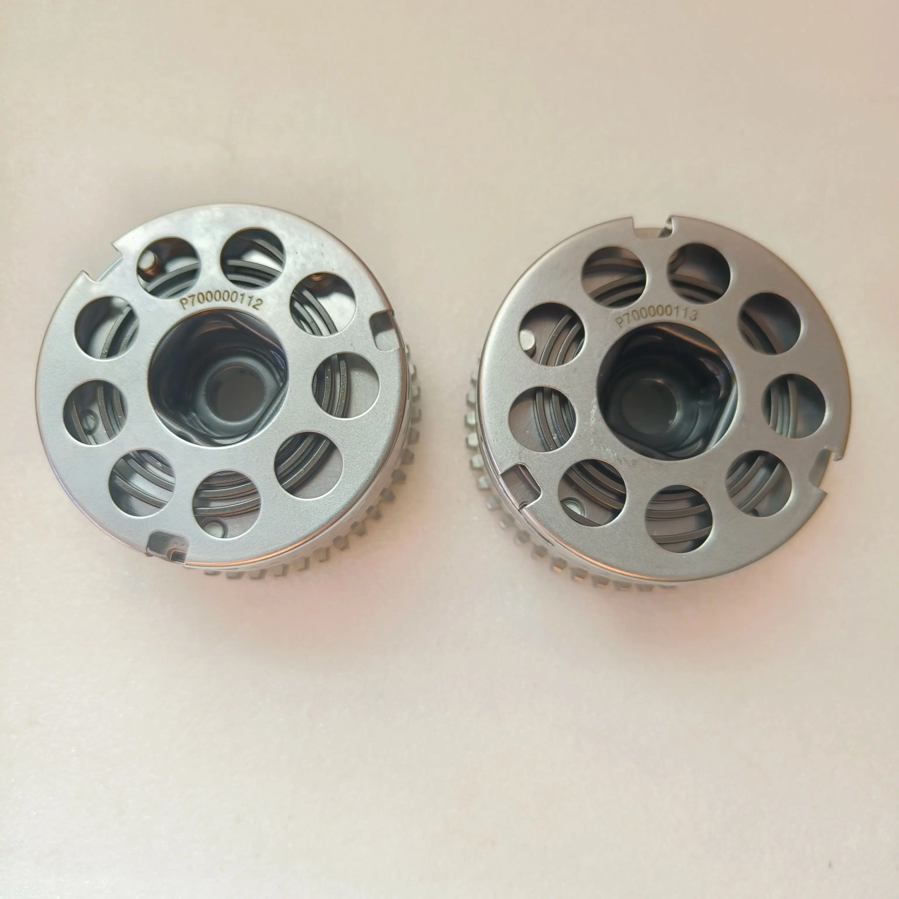 

P700000112 P700000113 vvt timing gear camshaft phase regulator sprocket for Borgward BX7