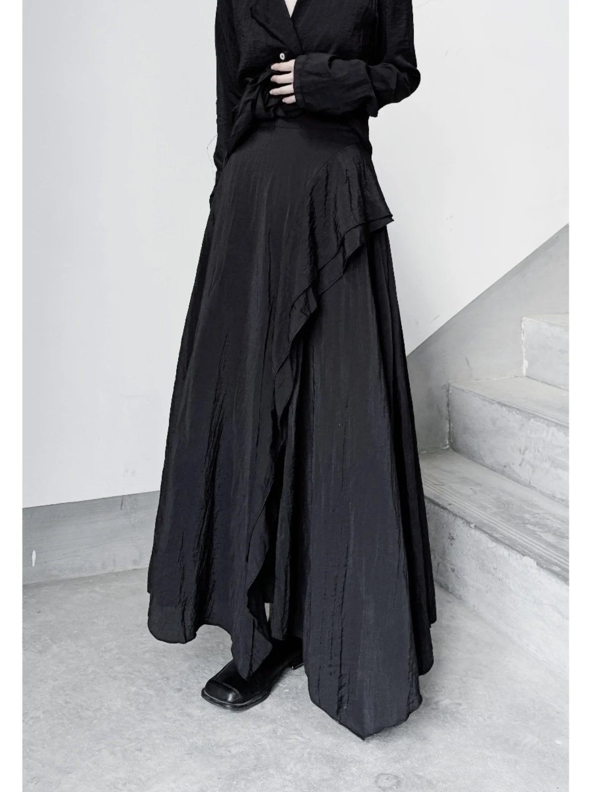 Irregular Hem Maxi Skirt Women's mid Waist Design Sense Dark Color Block Leaf  Large Swing Skirt with  Polyester Co...