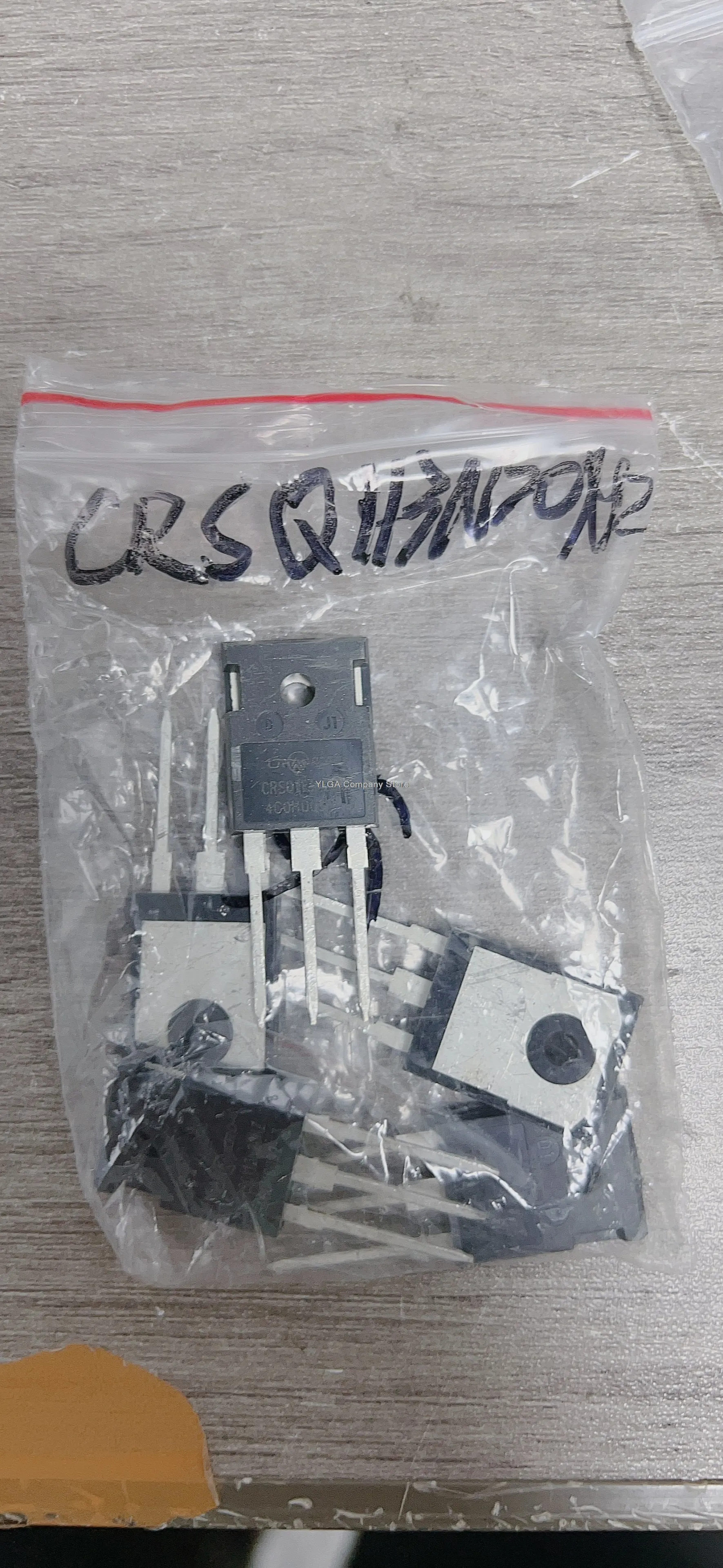 CRSQ113N20N CRSQ113N20NZ Scattered N-channel Power Field Effect MOS 110A200V          5PCS -1lot