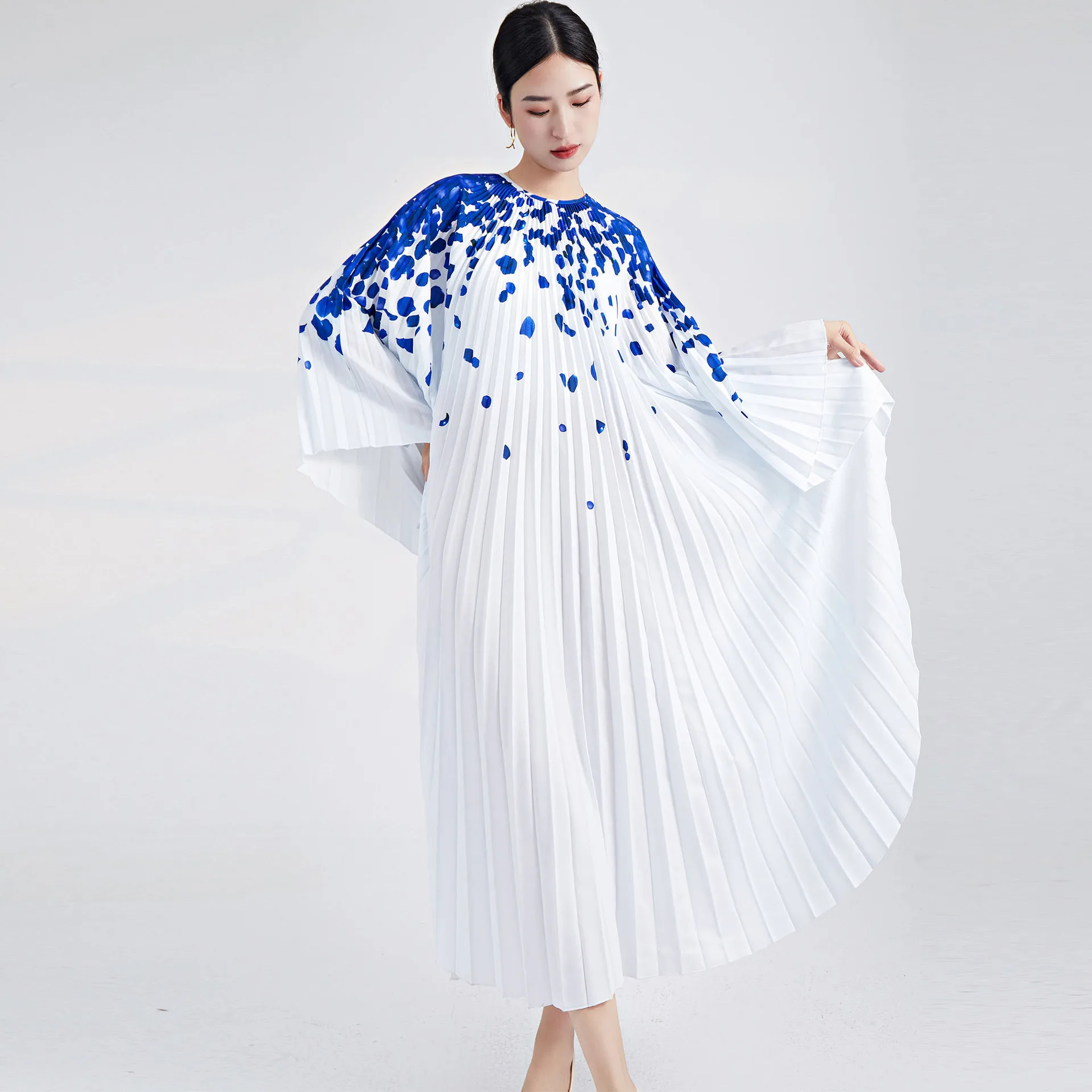 Three Mansion Large Size Dress High End Women's Summer Dress Irregular Loose One Piece Sleeves Printed Folded Long Skirt