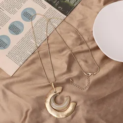 2022 Golden C Shape Letter Pendant Necklace Fashion Women's Necklace Jewelry Ladies Simple Gift