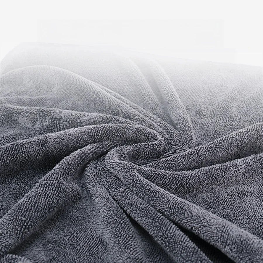 Car wash towel for cleaning cars. Absorbs water without shedding fibers. Multi-purpose cleaning cloth for car interiors and vehi