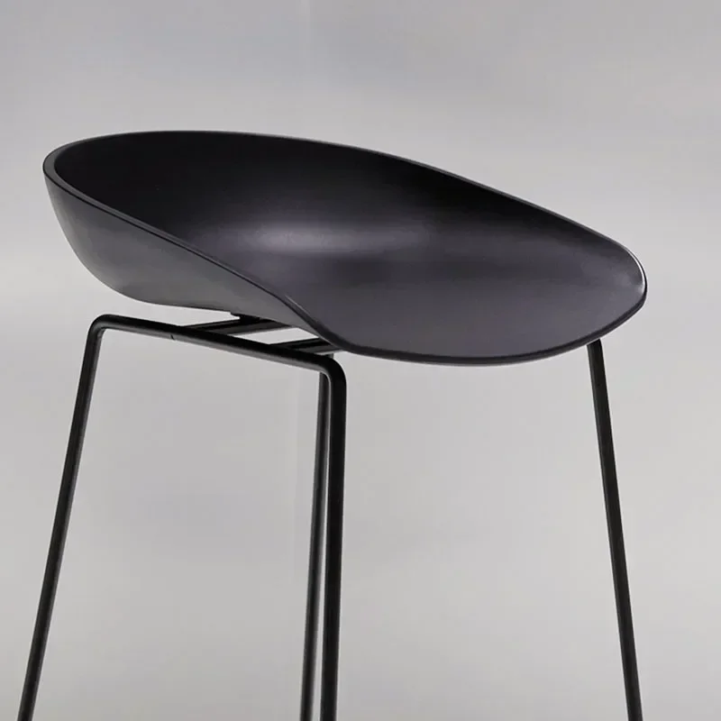 Mobilier de salle à manger en plastique pour barbier, bar de réception européen, piste de piste, designer minimaliste, recommandé