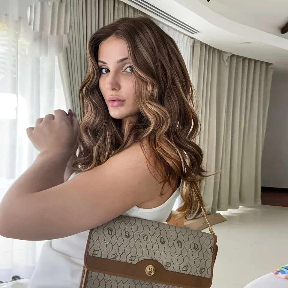 

Коричневые накладные волосы Highlight Brown, 26 дюймов, длинные, волнистые, без клея, с шелковой основой 5x5, еврейские, из натуральных человеческих волос, с baby hair, HD-кружево, европейские волосы, предварительно выщипанные.