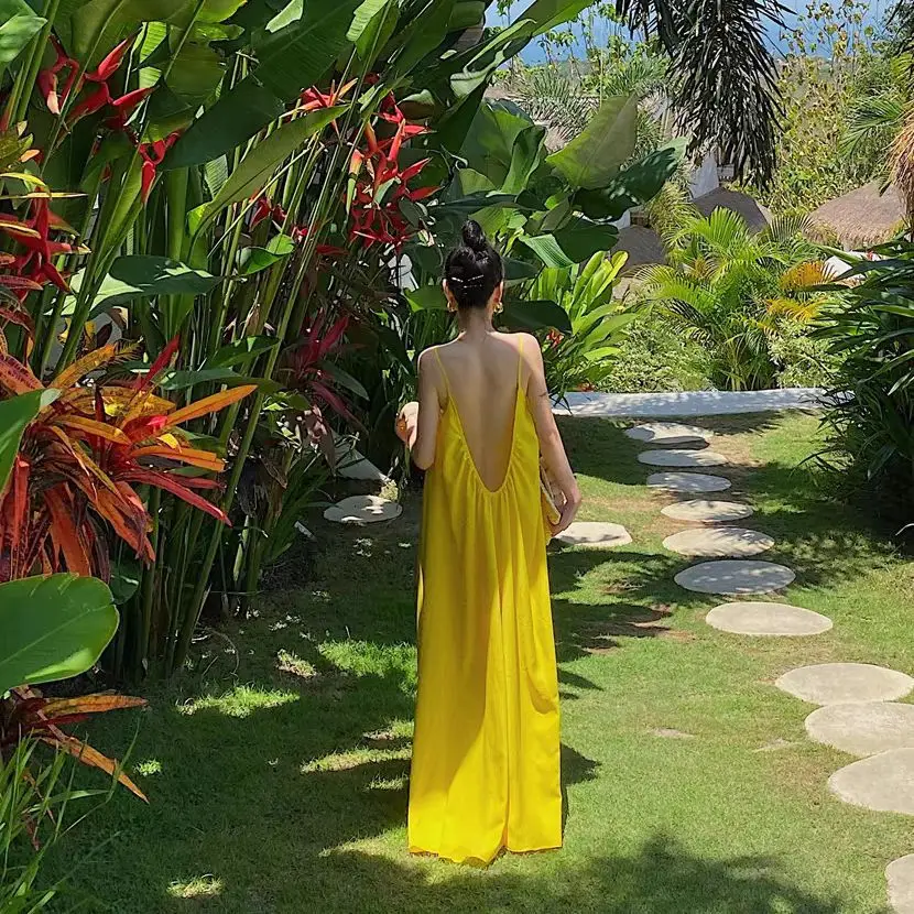 

Seaside Vacation Suspender Dress Backless Loose Sexy Temperament Skirt