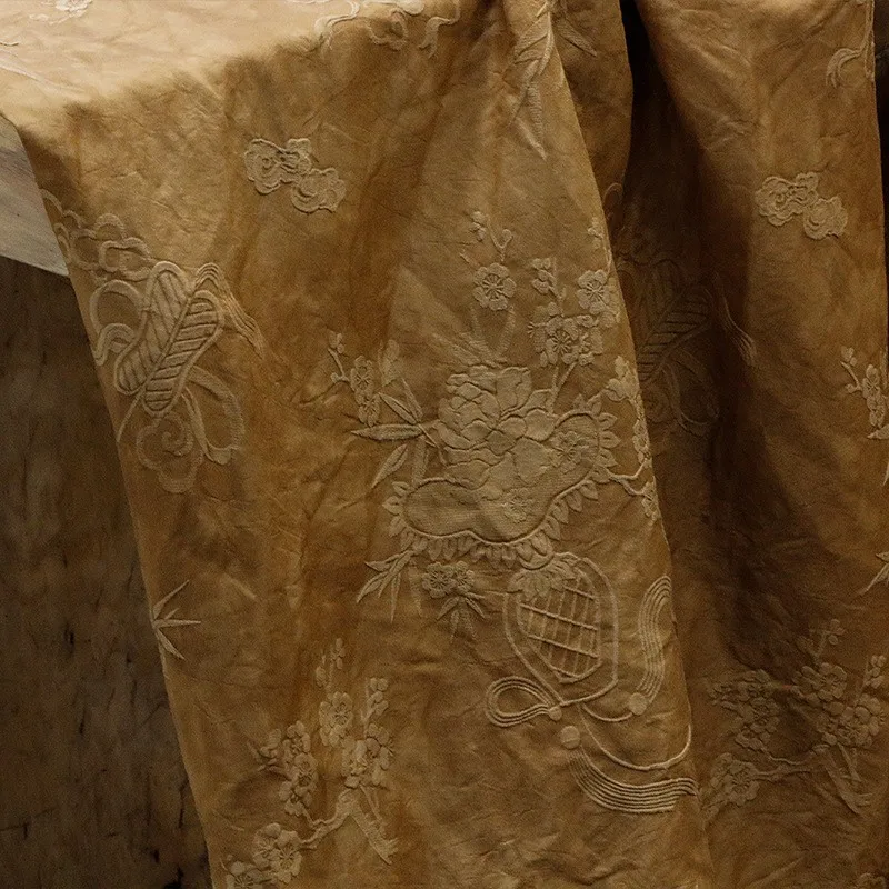 Seda e lã jacquard chá preto tecido tingido de plantas para roupas ocidentais agasalhos roupões