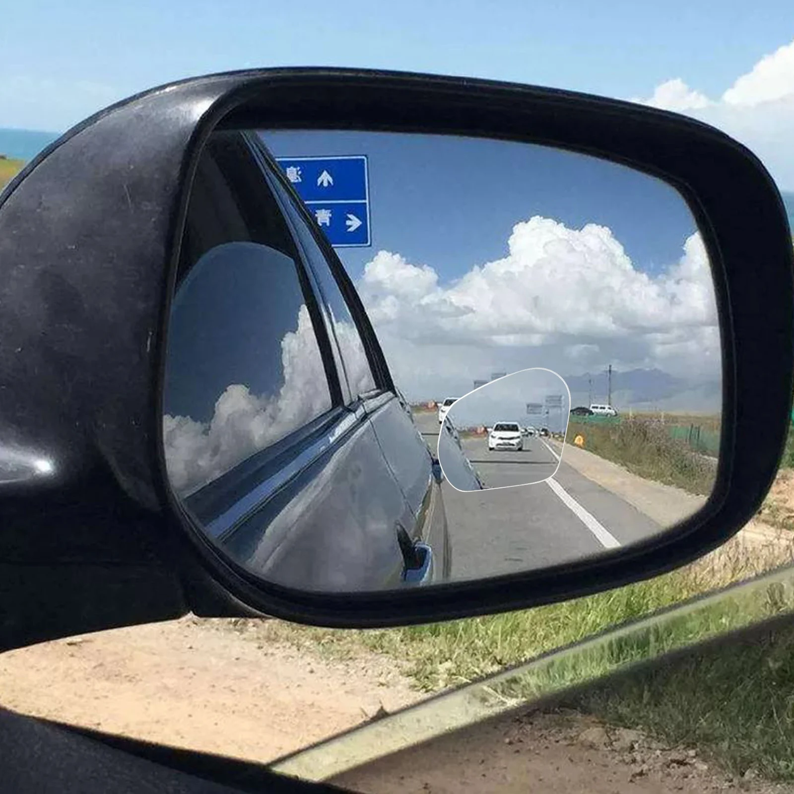 

1Pair Blind Spot Car Rearview Mirrors Suction Cup Auxiliary Mirror Wide Angle View Driving Safety Vehicle Exterior Accessories