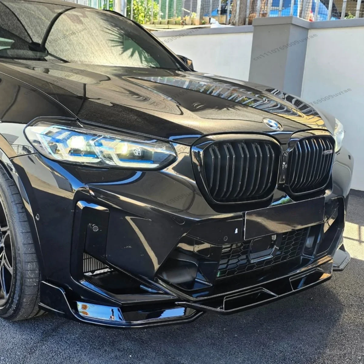 Для BMW X3M F97 X4M F98 2021 2022 2023 2024 LCI: Комплект из 3 глянцевых черных ABS-сплиттеров/спойлеров для переднего бампера (аэродинамический тюнинг)