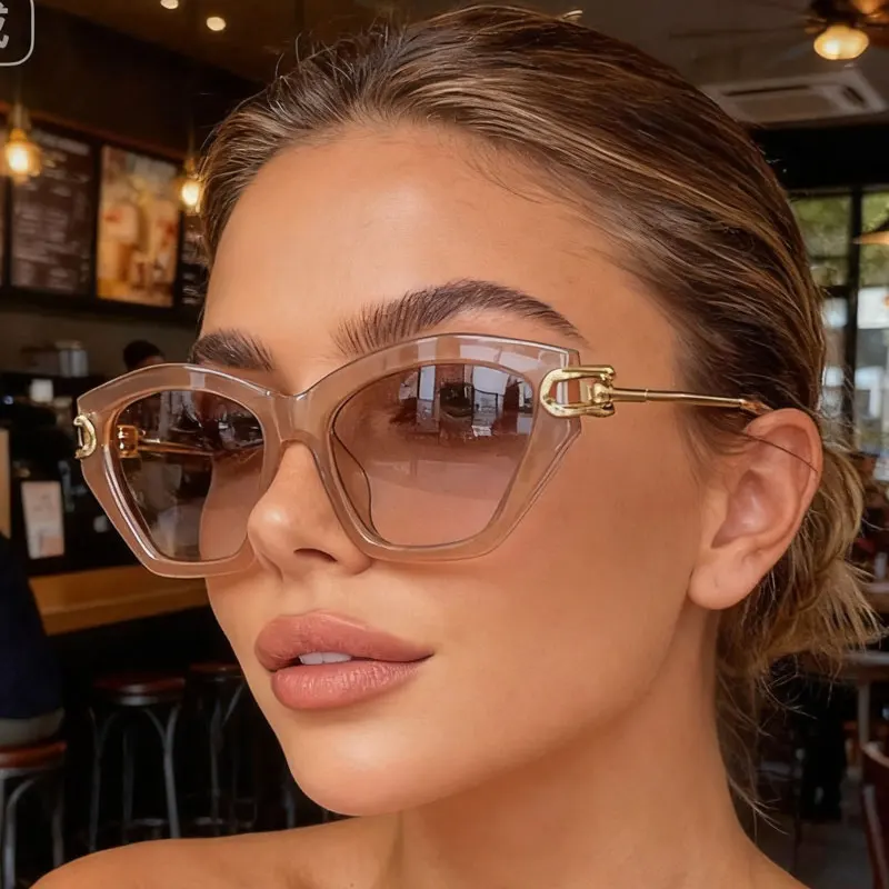 Sun Glasses Ladies UV400 Shades Vintage Fashion Patchwork Knot Leg Cat Eye Sunglasses for Women Brand Alloy Black Blue Gradient