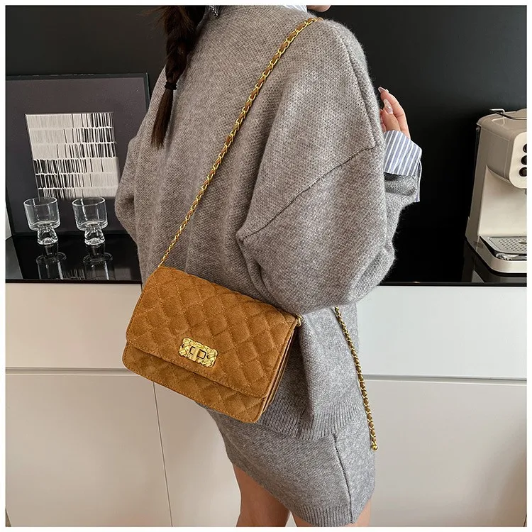 

Новая женская текстурированная сумка через плечо | Нишевый стиль INS | Модная сумка для подмышек с цепочкой и замком