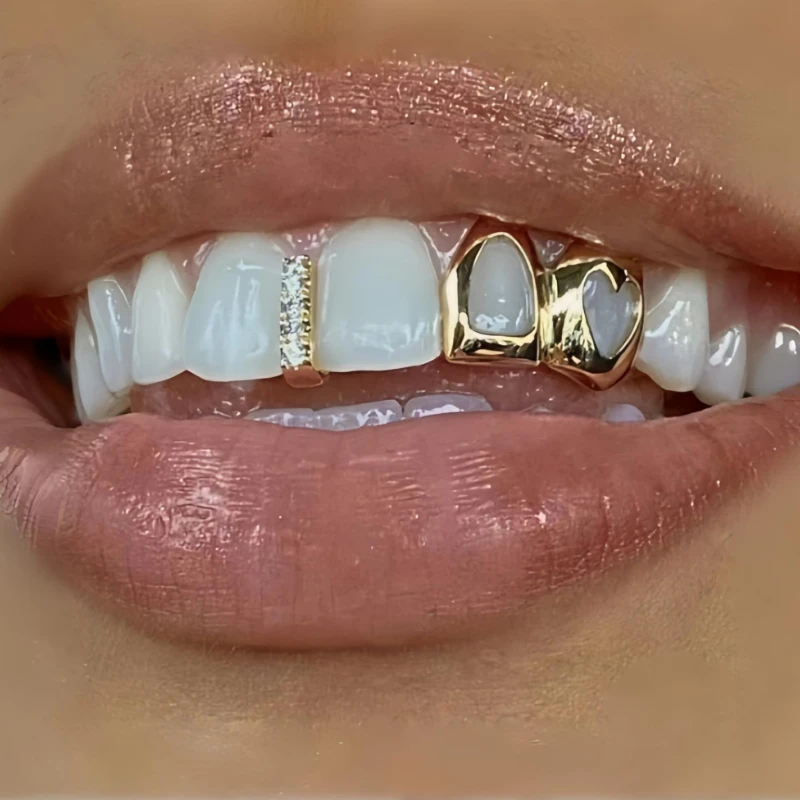 Conjunto de grelha de dentes hip hop, 2 peças, design oco dourado e prateado, decoração de lacuna de dente com padrão de amor, joias para uso diário de festa