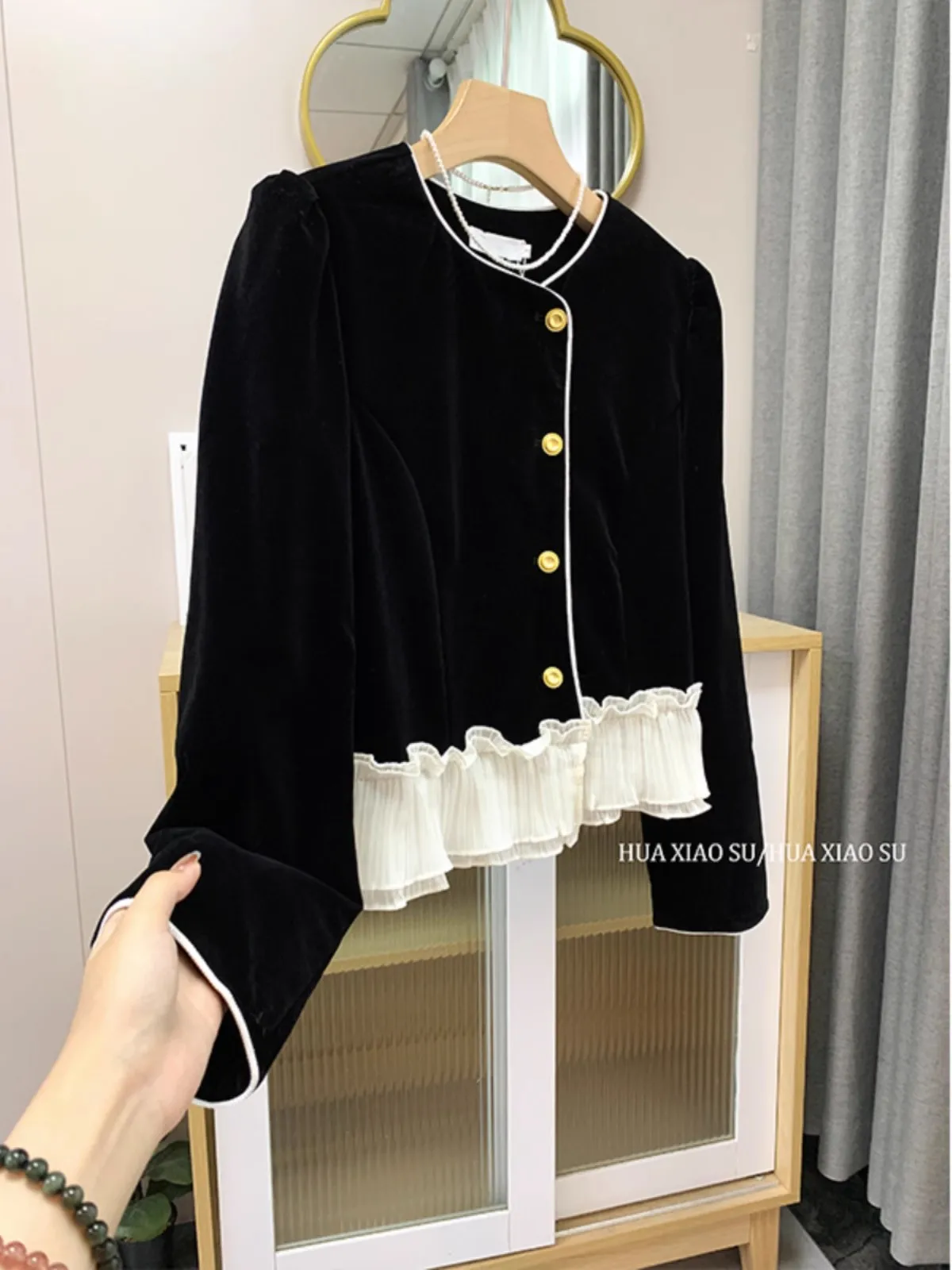 V-neck Patchwork Design Sense Short Coat Button-up Fashion Long-sleeved Jacket Chic Girls Short Comfortable Vintage Tops