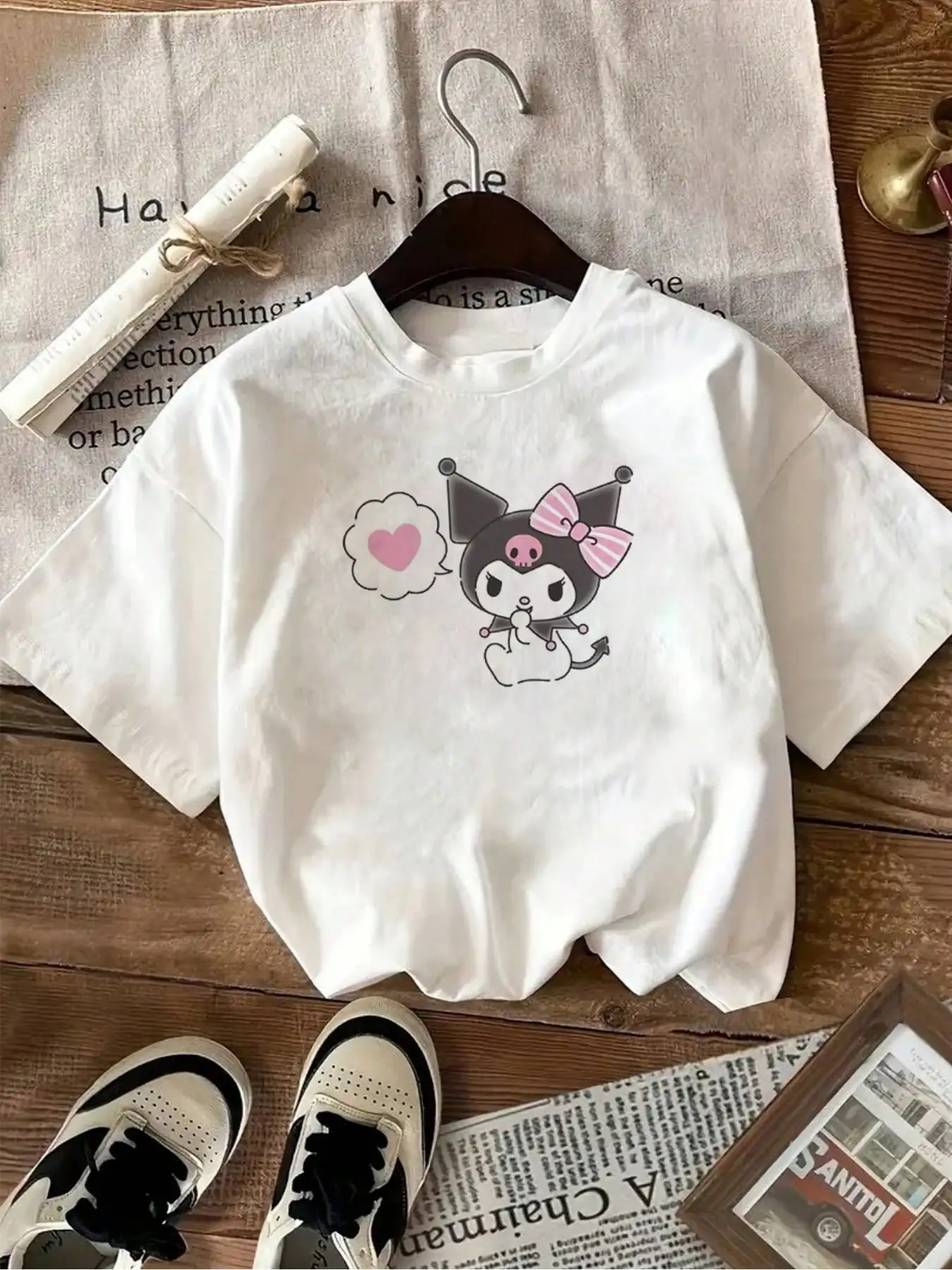 

Футболка Kuromi Magic Prints с короткими рукавами, летняя мужская и женская хлопковая футболка Kawaii Y2K, повседневные топы с круглым вырезом Sanrio, модные брендовые топы