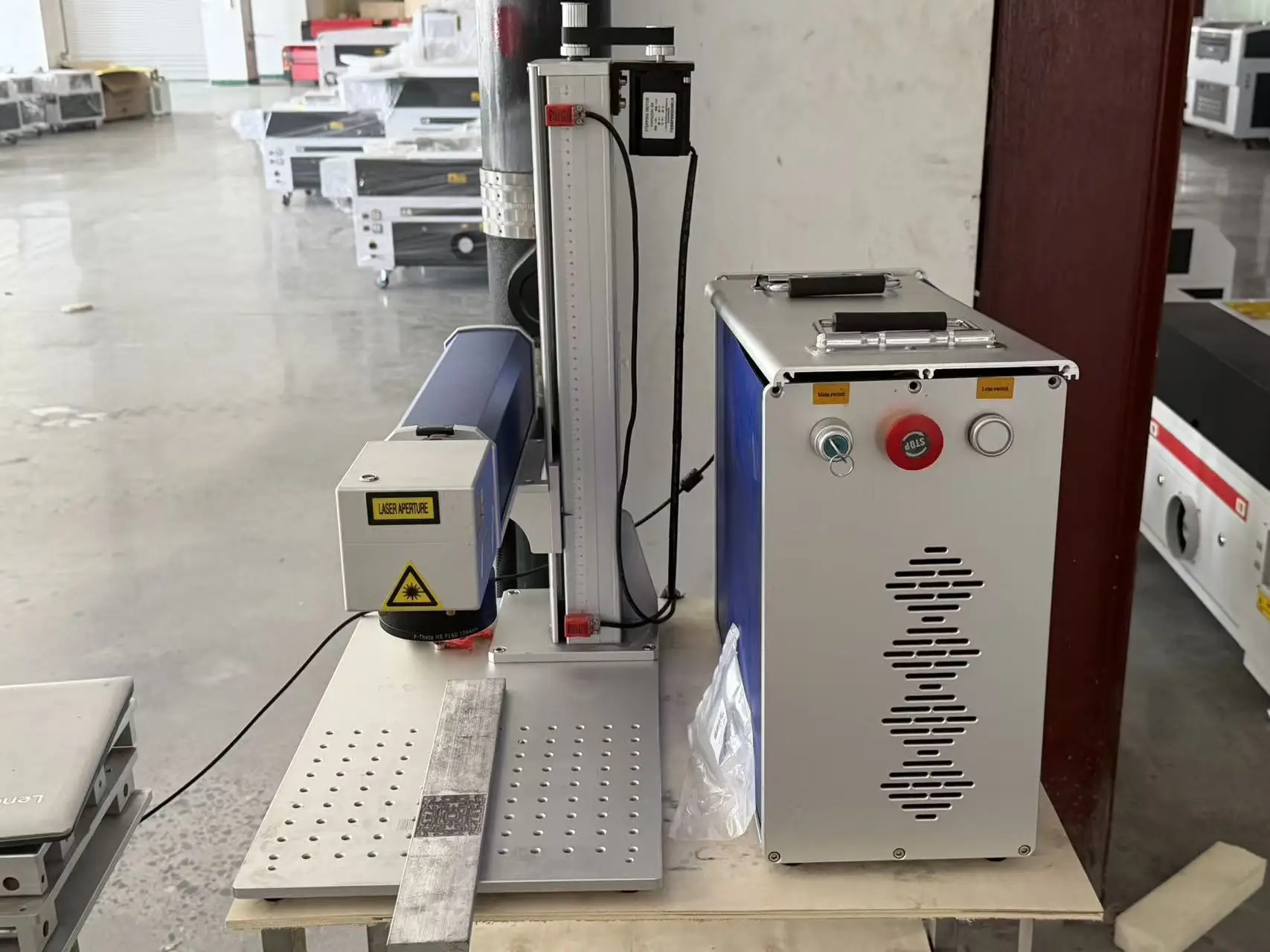 Customizable Desktop Mopa Fiber Engraver (20W-50W)-New | RAYCUS Source | AI Support | Accept OEM Orders Overseas Partners