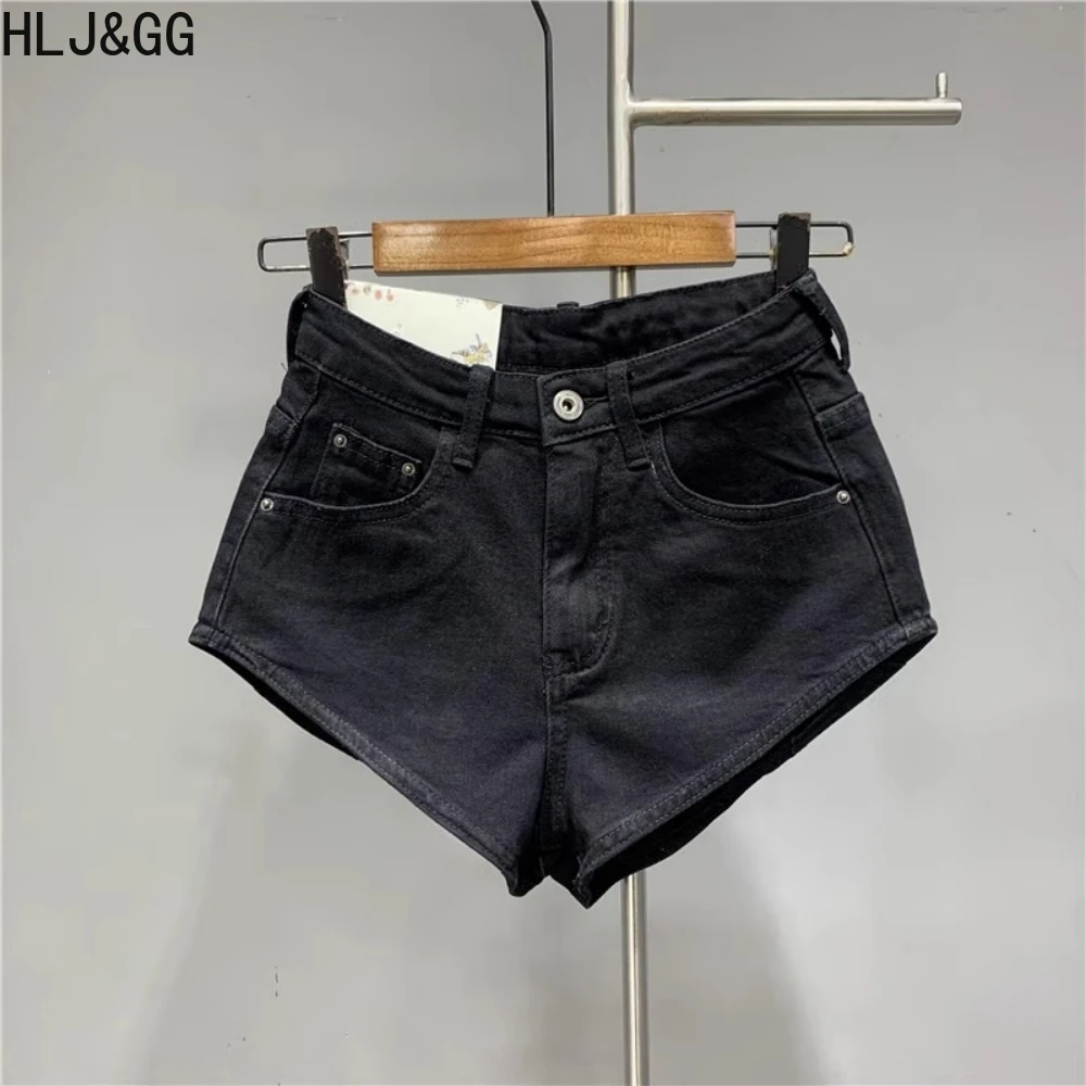 HLJ&GG Sexy Retro Printing Bandage Corset Two Piece Set Women Off Shoulder Sleeveless Backless Slim Top And Denim Shorts Outfits
