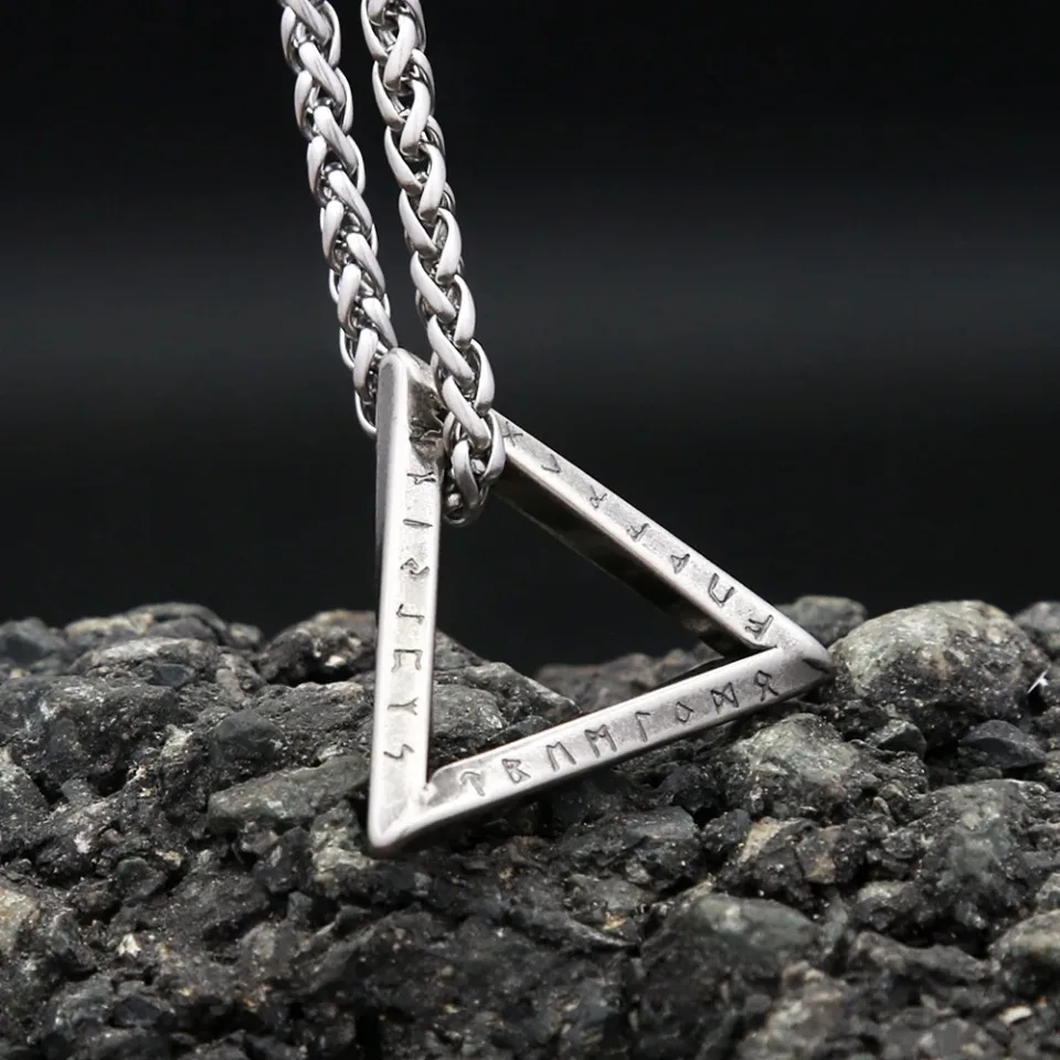 

Vintage Stainless Steel Mobius Triangle Pendant Necklaces For Men Women Fashion Nordic Viking Runes Necklace Amulet Jewelry Gift