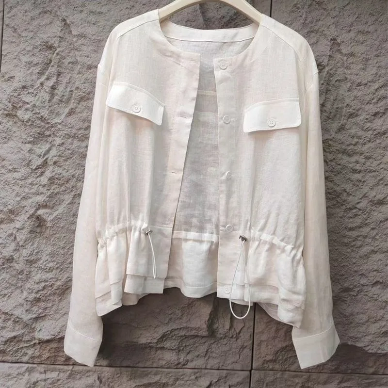 Veste fine en lin ample à cordon de serrage, élégante, pour la protection solaire des femmes en été.