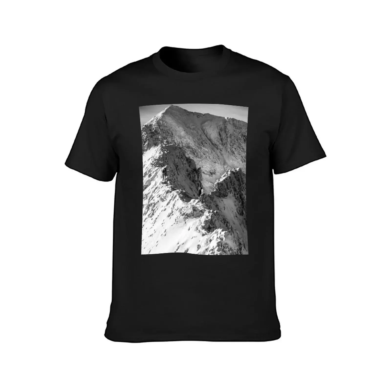 Crib Goch, Snowdon, winter T-Shirt tops Blouse quick drying Men's cotton t-shirt