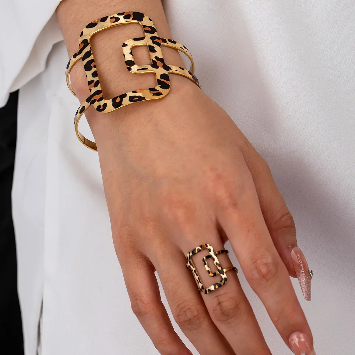 Geometric Leopard Print Hollow Bracelet Ring Retro Jewelry Set For Women Holiday Party Gift Fashion Accessories AS017