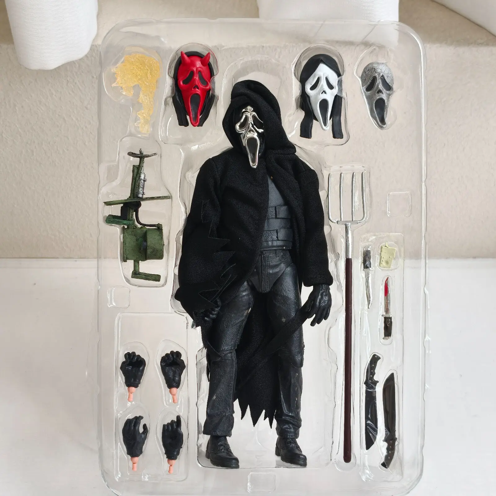 PVC clásico NECA Thriller Horror monja figura de acción coleccionable Navidad Halloween cumpleaños regalos modelo de juguete