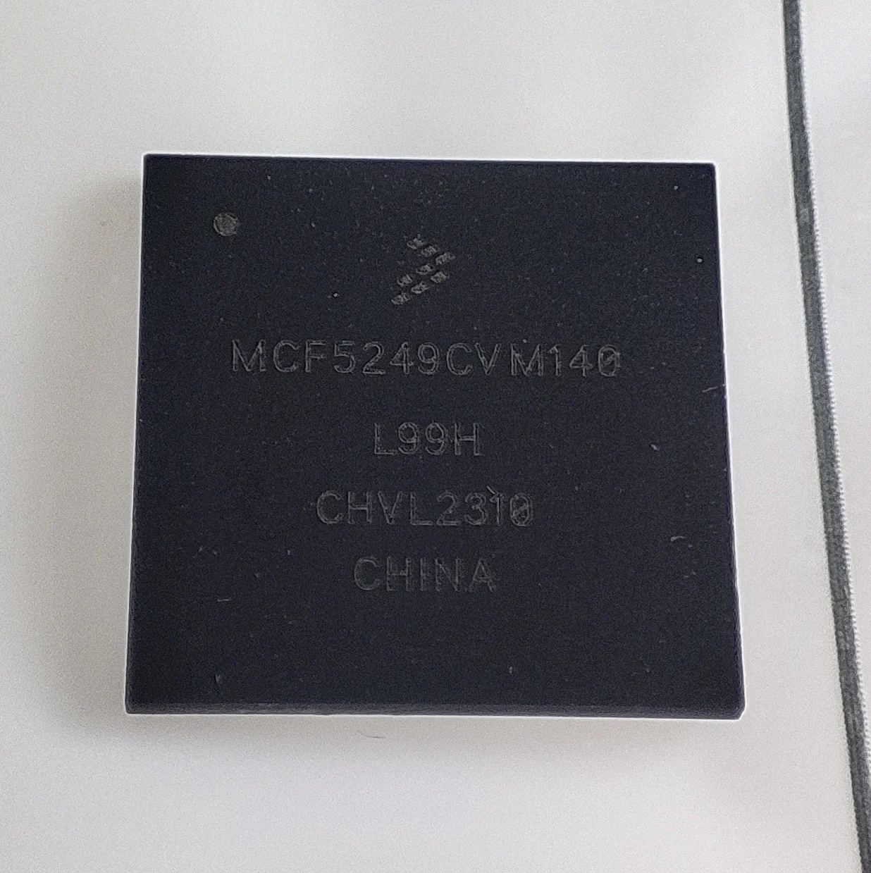

1 ~ 10 шт./лот MCF5249CVM140 MCF5249CVF140 BGA MCF5249 100% новый оригинал.