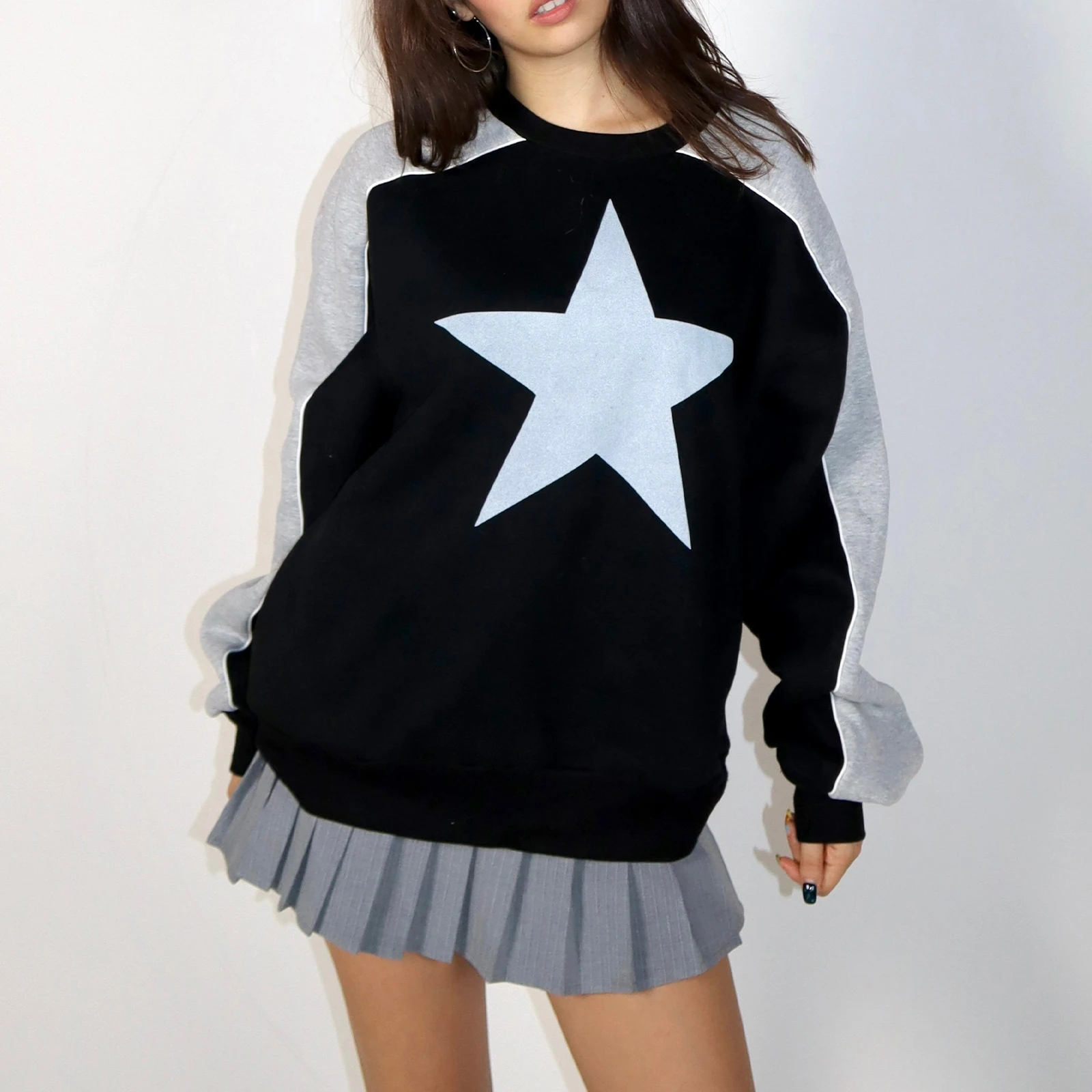 

Gaono Retro Mall Goth Star Print Sweatshirt Y2K Aesthetic Grunge Vintage Hoodies Chic Women Autumn Full Sleeve Pullover Tees