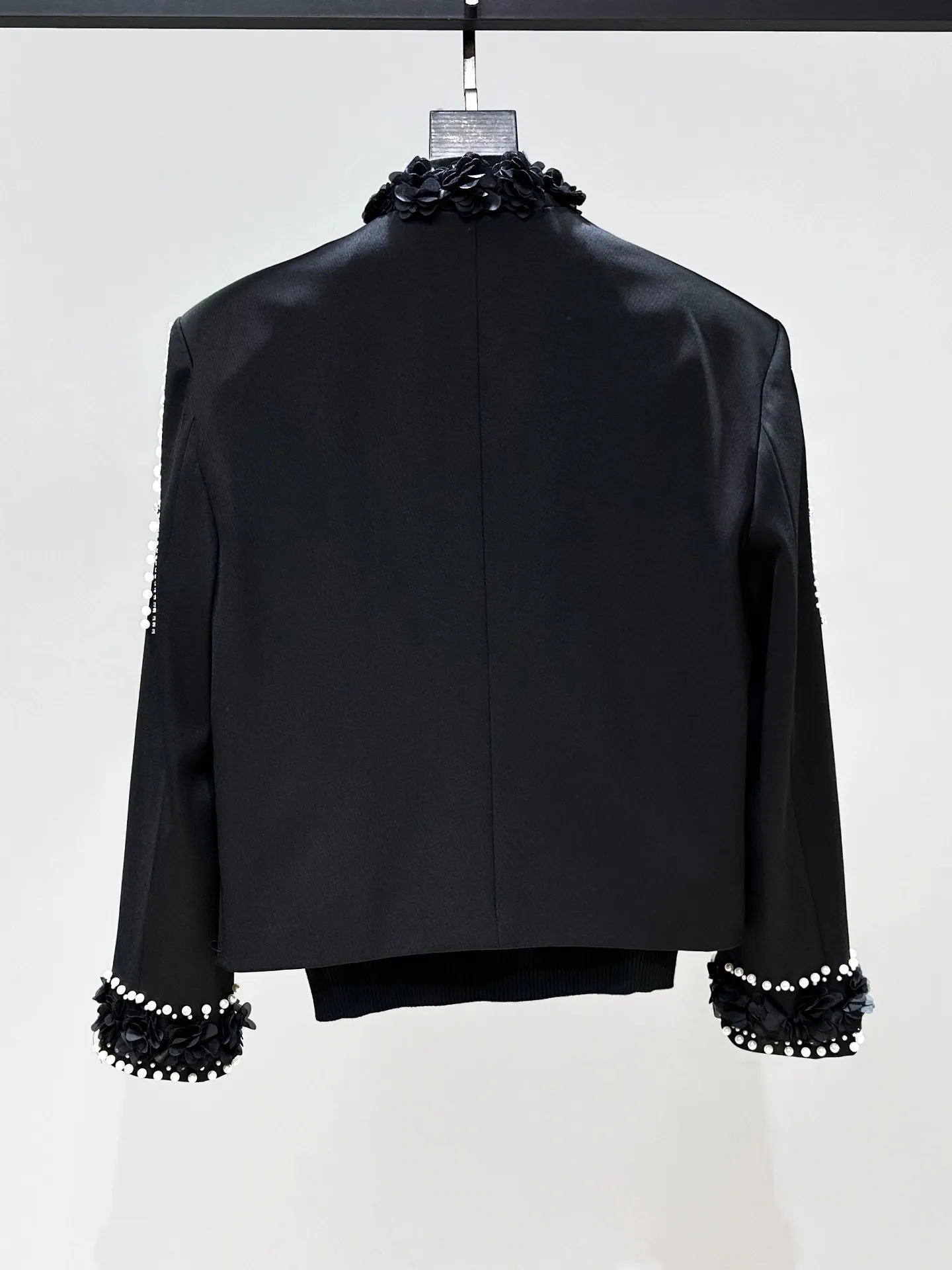 2025 otoño de los hombres nuevo de gama alta pequeño fragante abrigos de manga larga chaquetas de los hombres de moda elegante con cuentas de diamantes de imitación chaquetas personalizadas