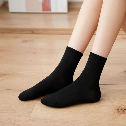 Imagen 1 del producto Calcetines de algodón para mujer, medias de tubo medio, Color sólido, 1 par a 3 pares, Otoño e Invierno