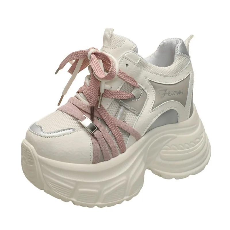 2025 إمرأة أحذية رياضية مكتنزة الخريف جديد تنوعا أحذية رياضية غير رسمية 10 سنتيمتر نعل سميك تنفس شبكة الصيف أبي أحذية عالية الكعب