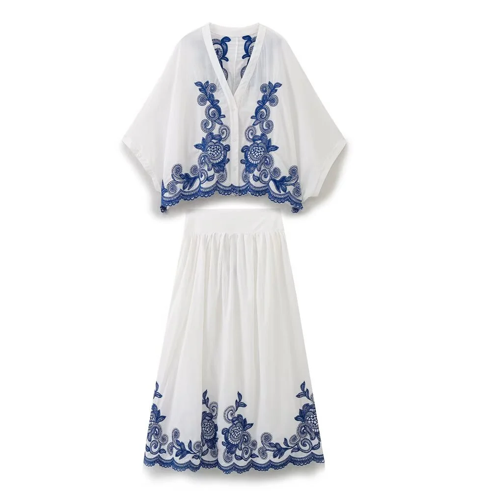 

2025 New Women's Clothing Casual, Elegant, Modern, European and American Style Contrast Embroidered Shirt&Skirt Set