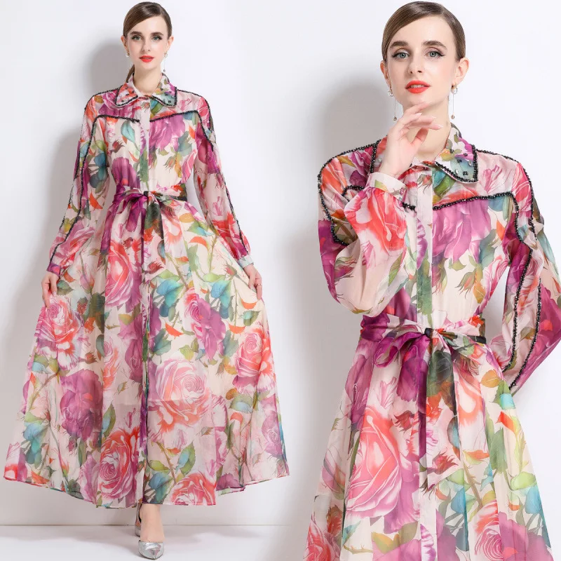 Ręcznie robiony długi sweter maxi z kwiatowym nadrukiem w jasnych kolorach, stójką, zdobiony koralikami, streetwearowy, poliestrowy, dzianinowy.