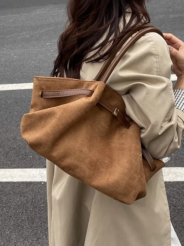 Retro Floing Large …