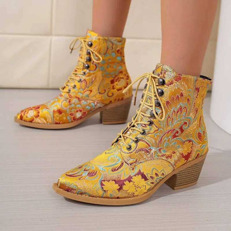 

Женские ботильоны из шелкового атласа в стиле ретро с вышивкой, зимние туфли с острым носком и узлом, удобные женские короткие ботинки на среднем каблуке со шнуровкой