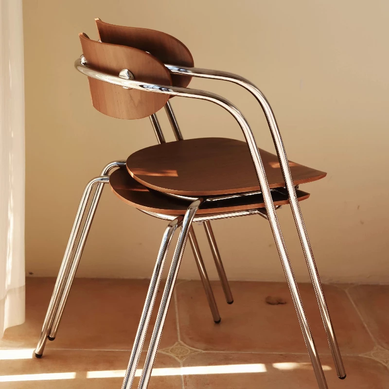 

Small U chair Nordic retro dining chair
